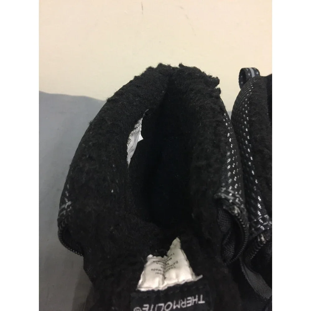 Target Boys Snow Boots Black And Gray  Suede Upper size 11